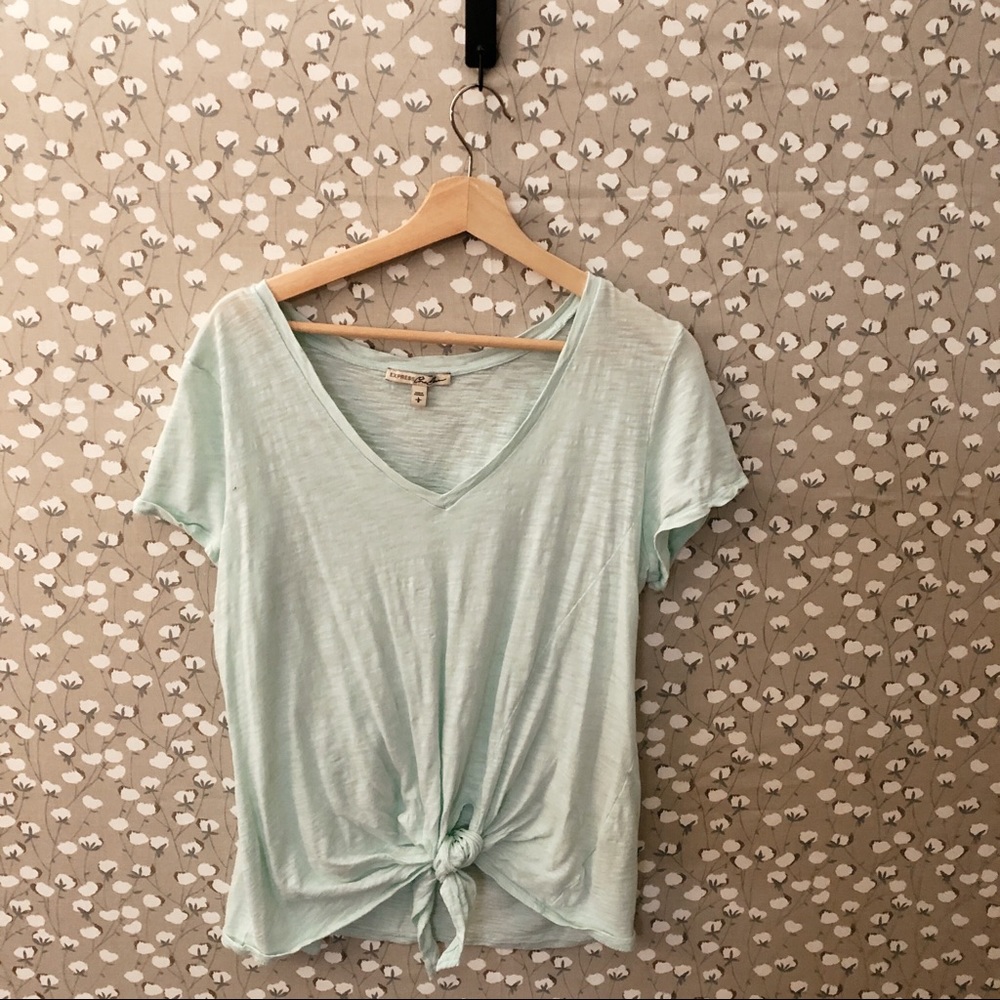 Mint green tied lounging top. Size large